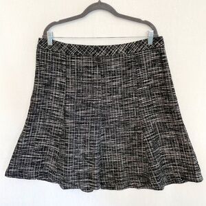 COLDWATER CREEK Women's Size 16 Black & White Tweed A-line Tulip Hem Lined Skirt